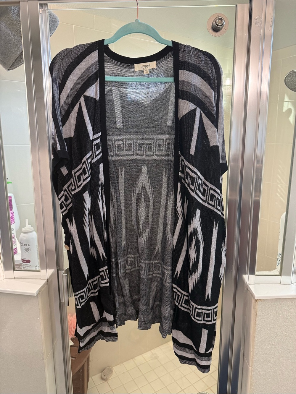 Umgee Black & Gray Textured Knit Kimono